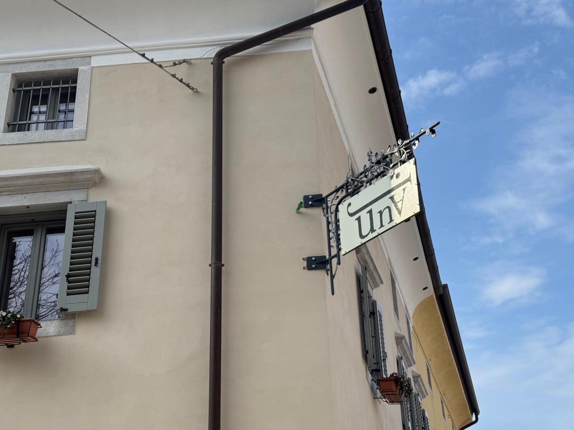 Greif Boutique Juna Aurisina Bagian luar foto